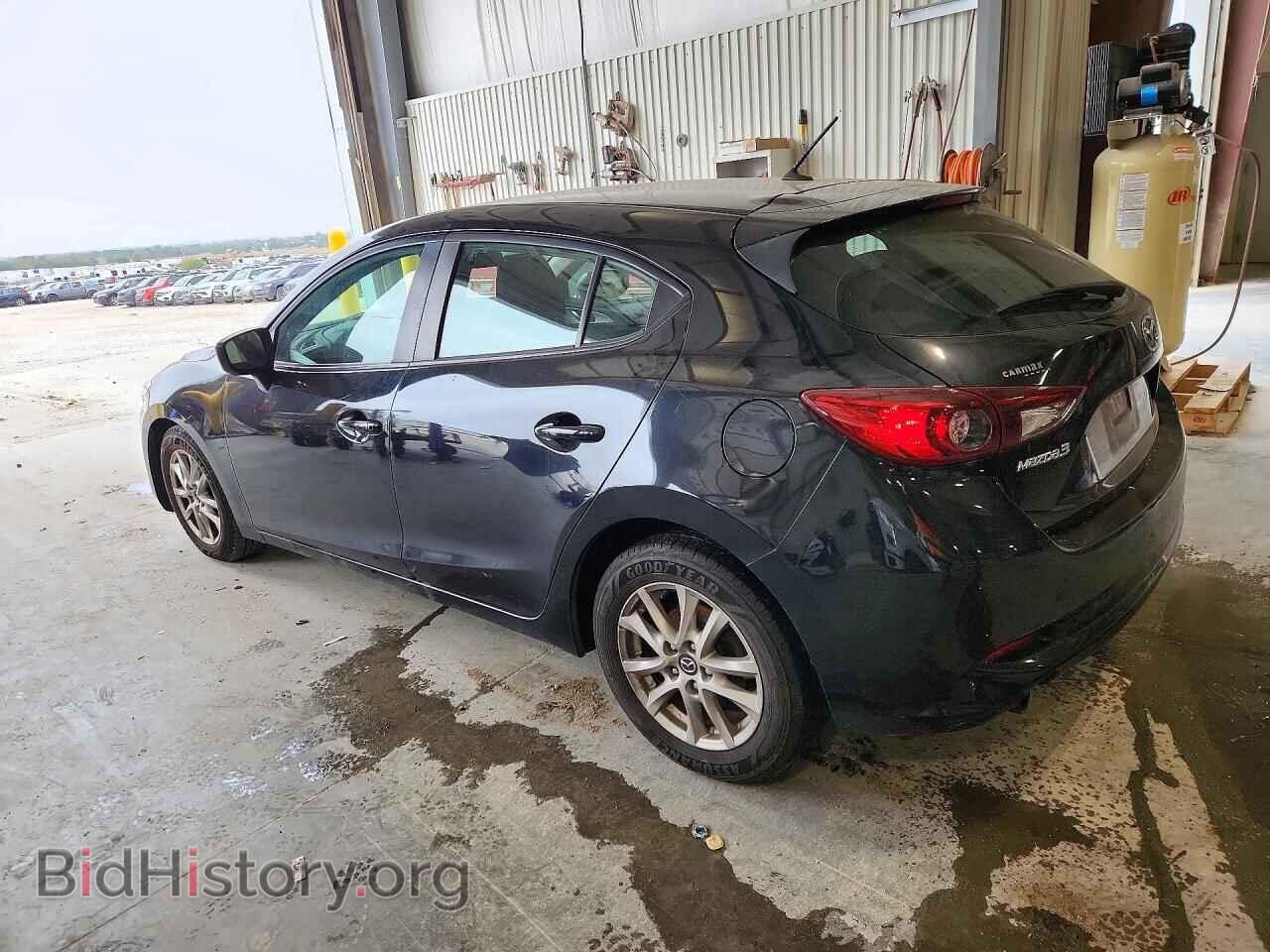 2018 MAZDA 3 - VIN: 3MZBN1K76JM172250 - Photo 2