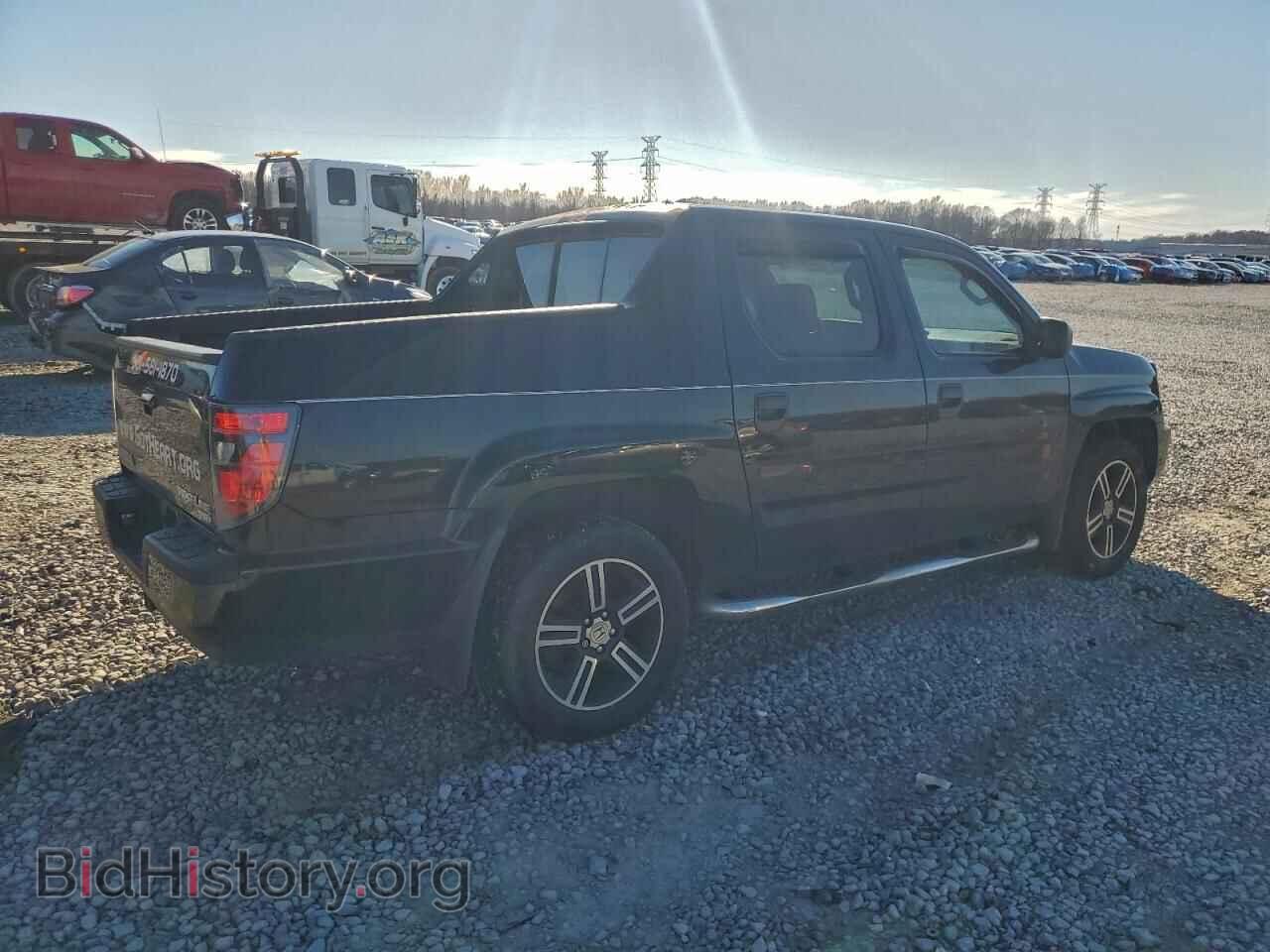 2013 HONDA RIDGELINE - VIN: 5FPYK1F77DB014368 - Фото 3