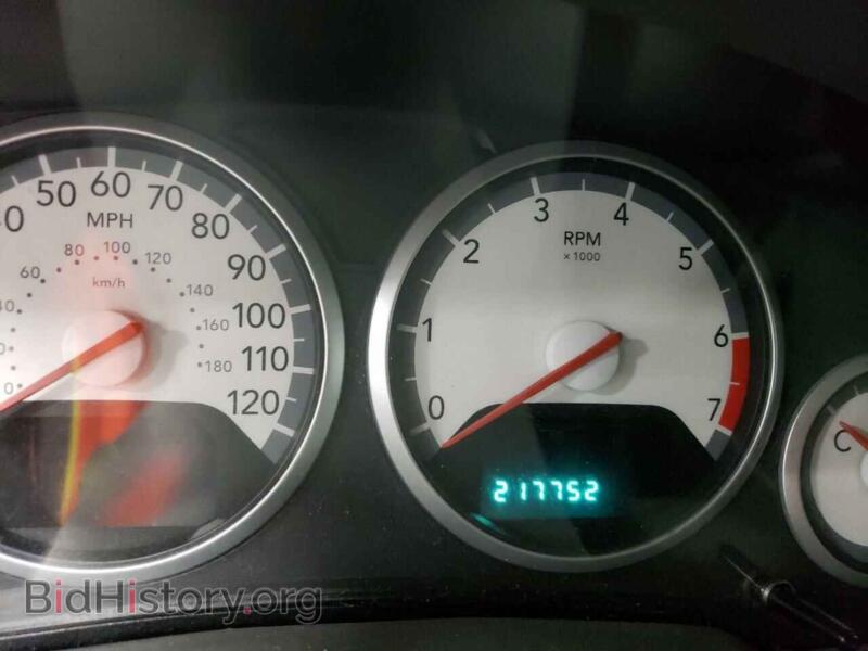 2010 Dodge CARAVAN (VIN 2D4RN5D10AR490085) — фото 9 из 13