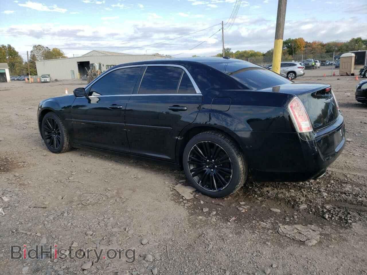 2014 CHRYSLER 300 - VIN: 2C3CCABG1EH166734 - Фото 2