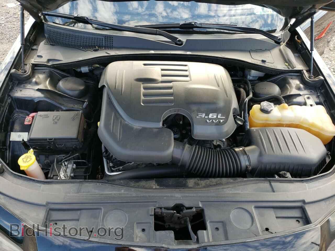2014 CHRYSLER 300 - VIN: 2C3CCABG1EH166734 - Фото 11