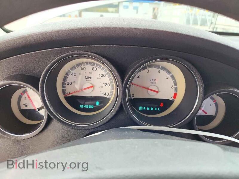 2010 Dodge CHARGER (VIN 2B3CA3CV1AH177044) — photo 9 of 12