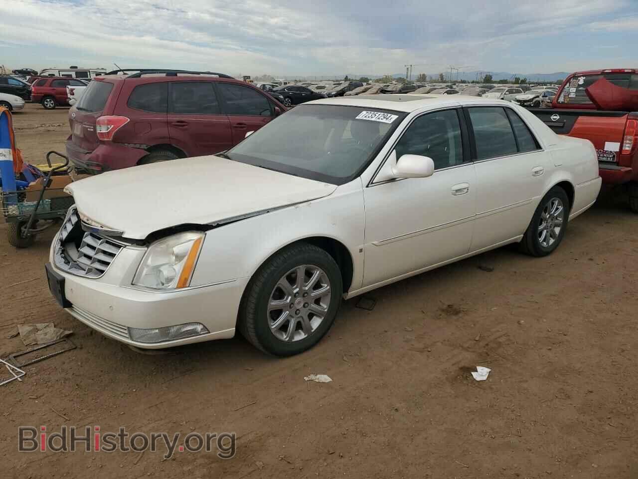 Photo 1G6KD57Y88U183502 - CADILLAC DTS 2008