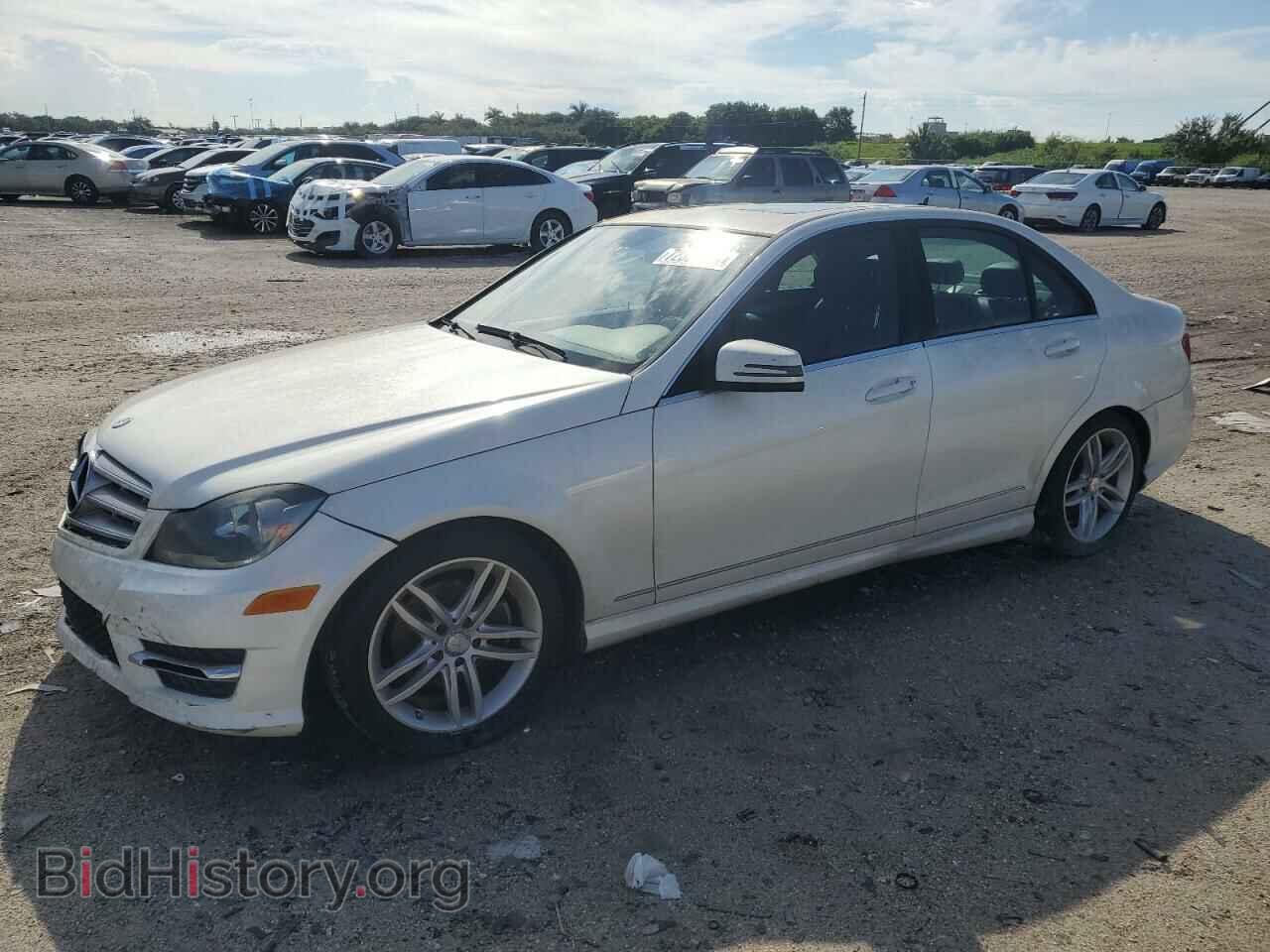 Фотография WDDGF4HBXDA791797 - MERCEDES-BENZ C-CLASS 2013