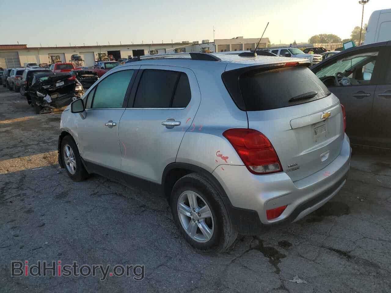 2017 CHEVROLET TRAX - VIN: 3GNCJLSB0HL233151 - Фото 2