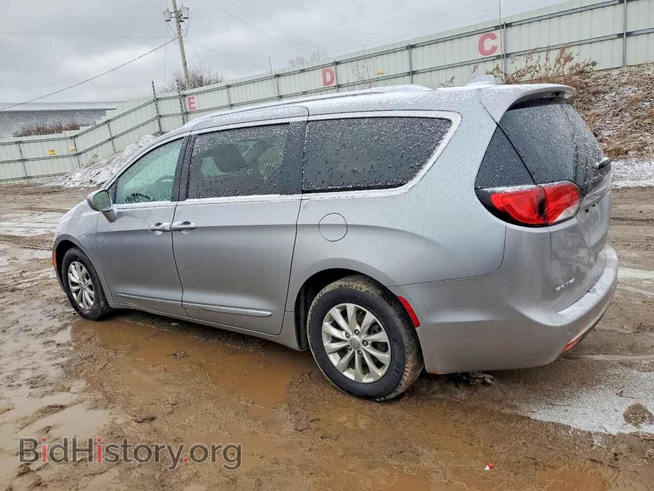 2019 CHRYSLER PACIFICA - VIN: 2C4RC1BG9KR560073 - Фото 2