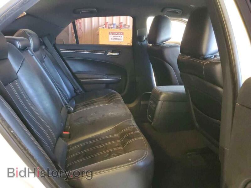 2019 Chrysler 300 (VIN 2C3CCABG5KH515325) — фото 10 из 15