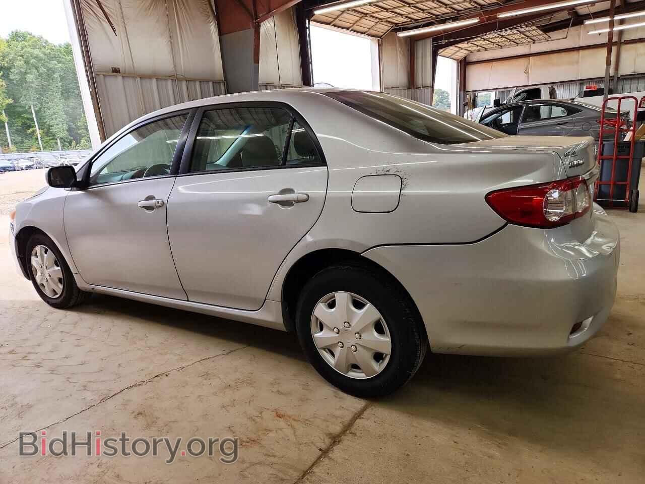 2011 TOYOTA COROLLA - VIN: 2T1BU4EE9BC551979 - Фото 2