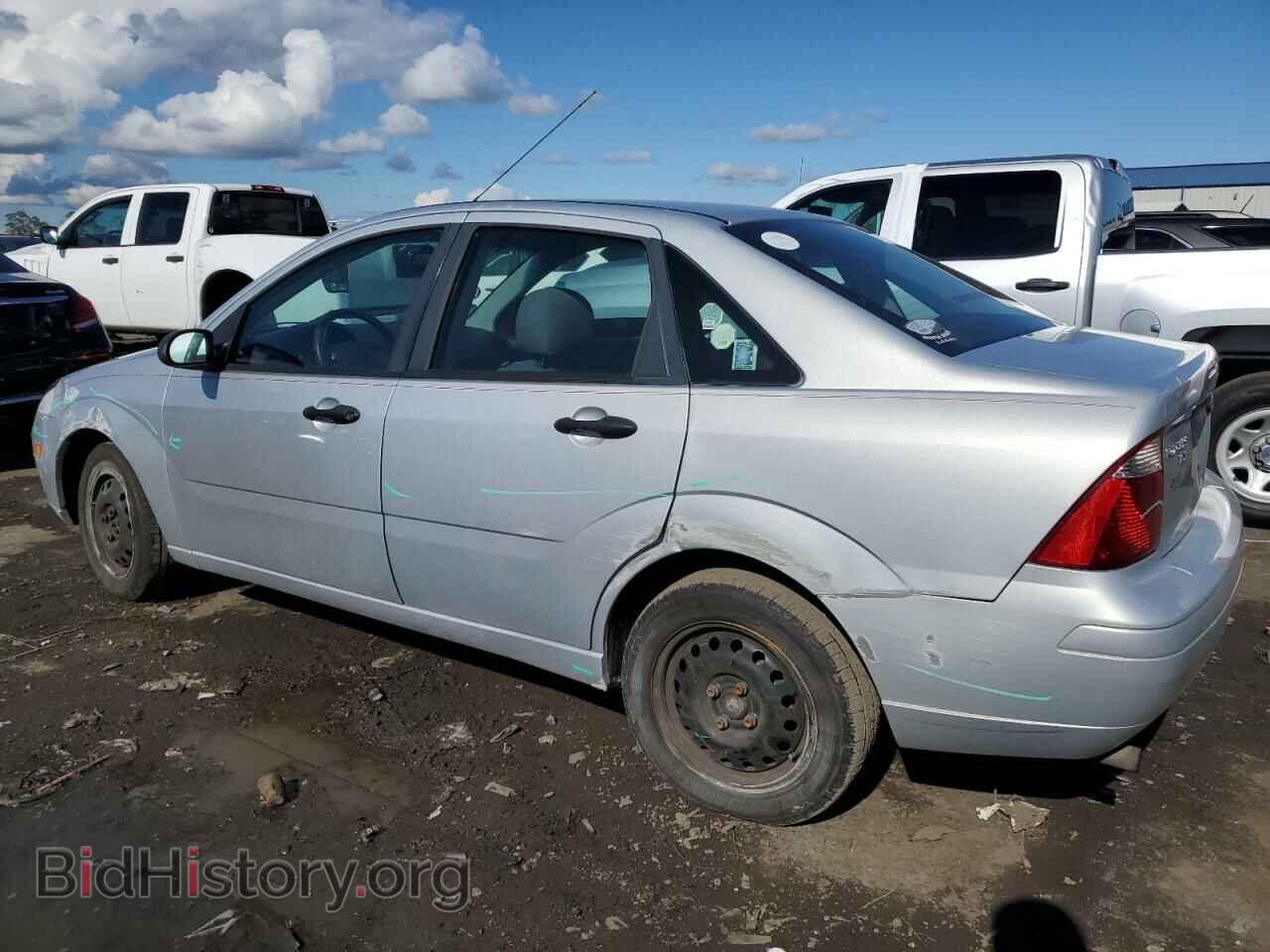2006 FORD FOCUS - VIN: 1FAHP34N16W253863 - Фото 2