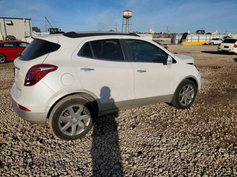 2018 Buick ENCORE (VIN KL4CJCSB3JB513897) — фото 3 из 15