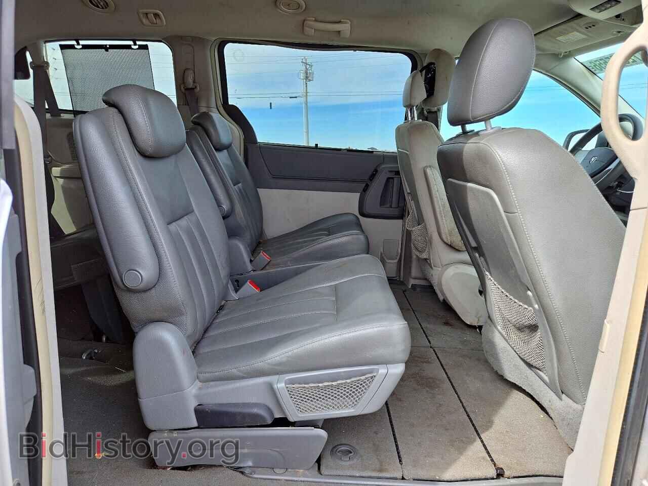 2010 DODGE CARAVAN - VIN: 2D4RN5DX9AR148008 - Фото 11
