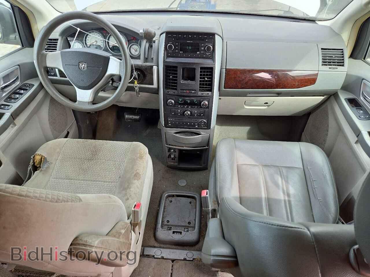 2010 DODGE CARAVAN - VIN: 2D4RN5DX9AR148008 - Фото 8