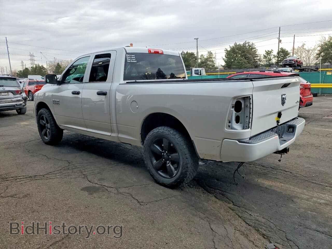 2016 RAM 1500 - VIN: 1C6RR7FG2GS418270 - Фото 2