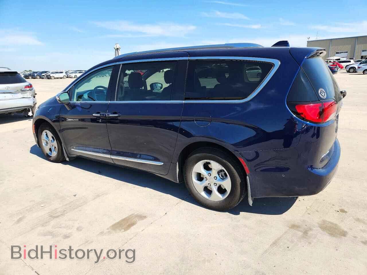 2017 CHRYSLER PACIFICA - VIN: 2C4RC1N77HR782678 - Photo 2