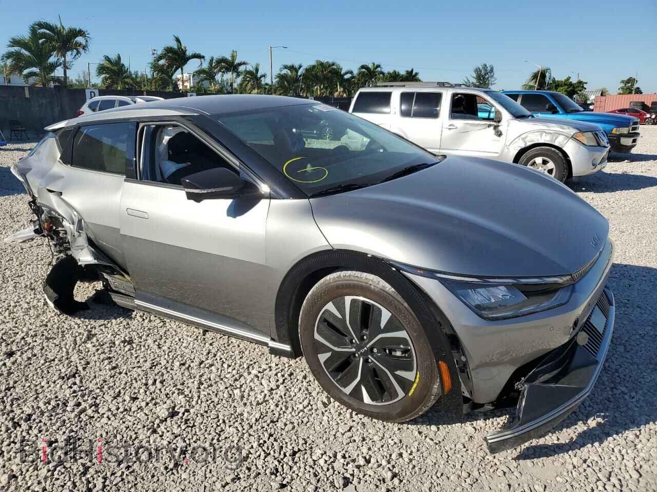 2022 KIA EV6 LIGHT - VIN: KNDC3DLC7N5032925 - Photo 4