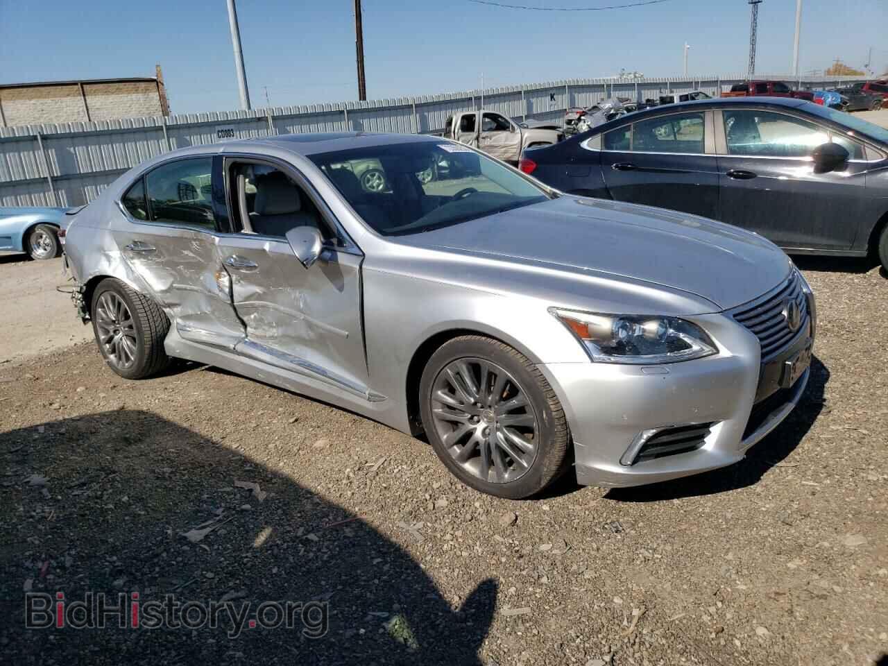 2013 LEXUS LS460 - VIN: JTHCL5EF5D5018208 - Photo 4