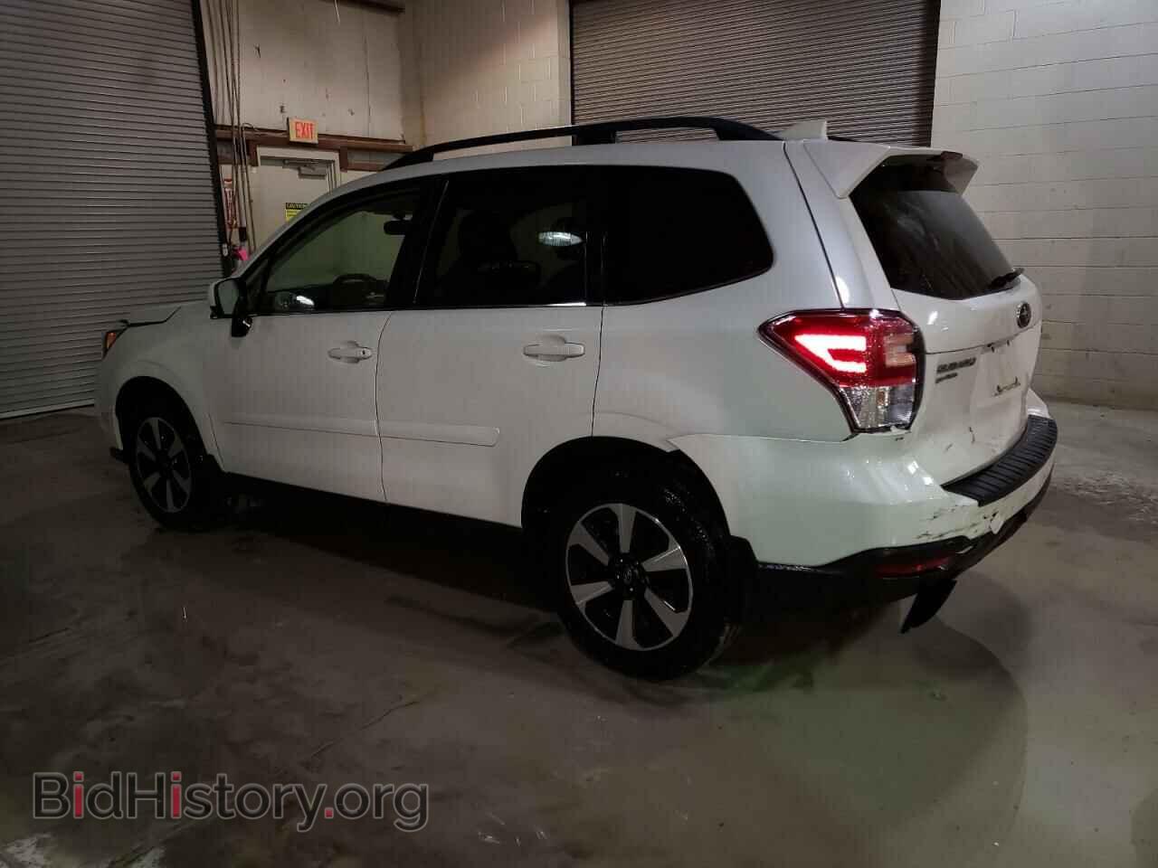 2017 SUBARU FORESTER - VIN: JF2SJAJC8HH542854 - Фото 2