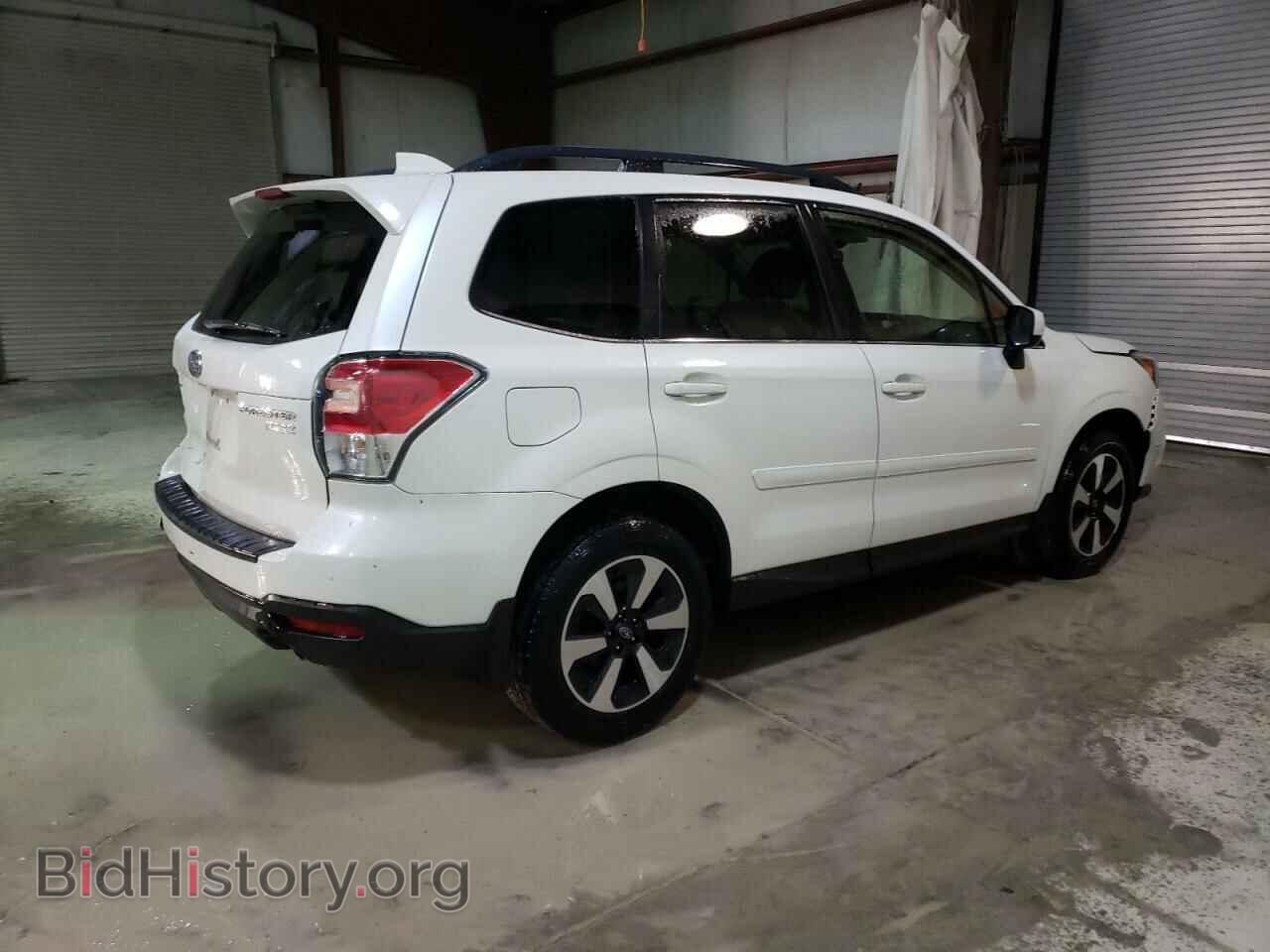 2017 SUBARU FORESTER - VIN: JF2SJAJC8HH542854 - Фото 3