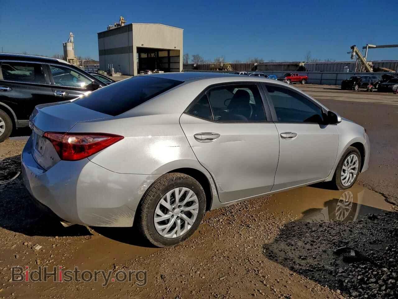 2018 TOYOTA COROLLA - VIN: 5YFBURHE9JP796580 - Фото 3