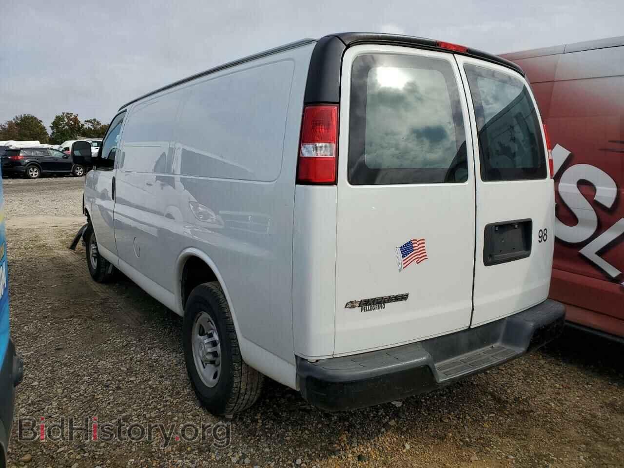 2017 CHEVROLET EXPRESS - VIN: 1GCWGAFF9H1139637 - Фото 2