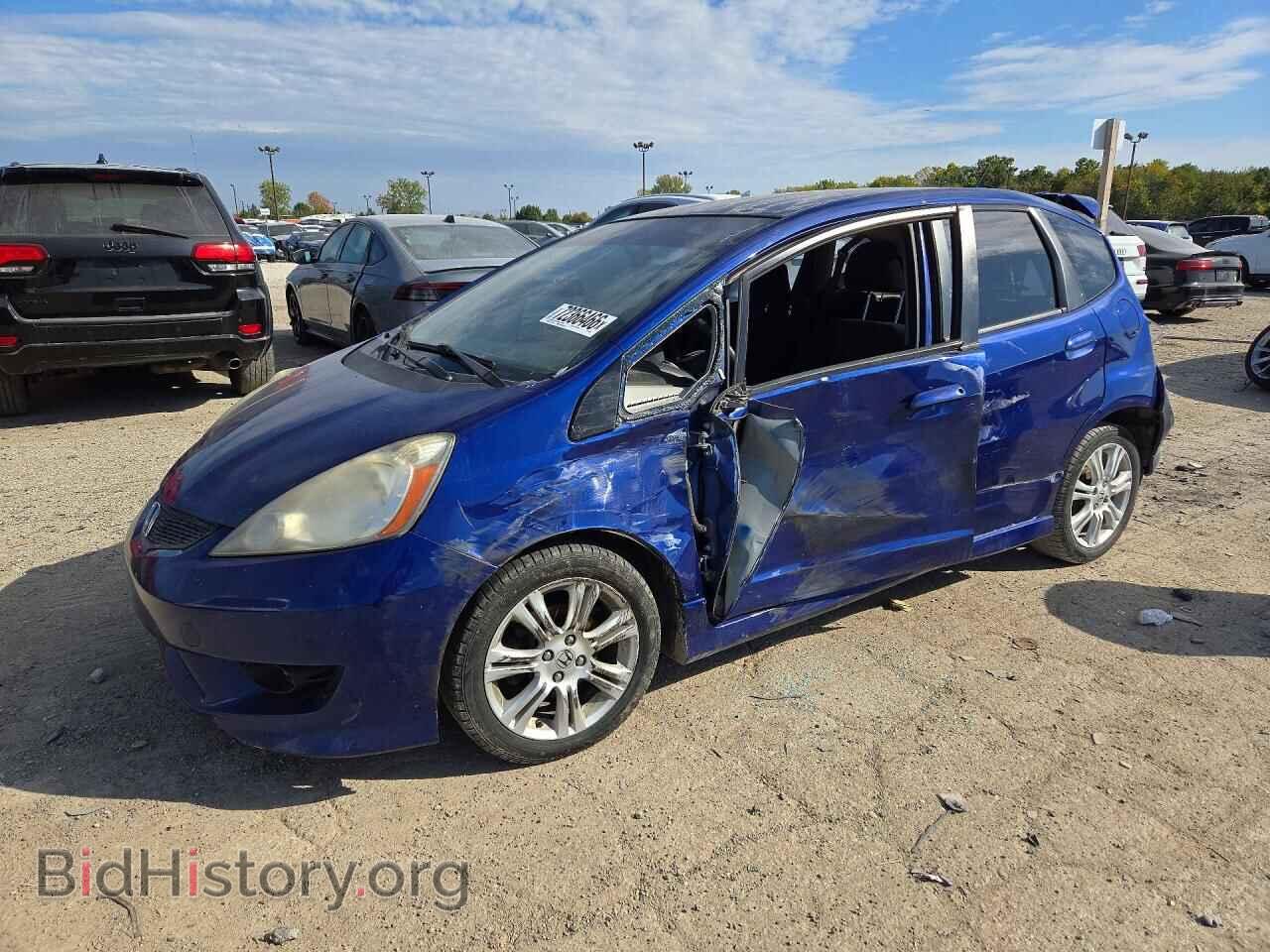 Фотография JHMGE8G43AS027737 - HONDA FIT 2010