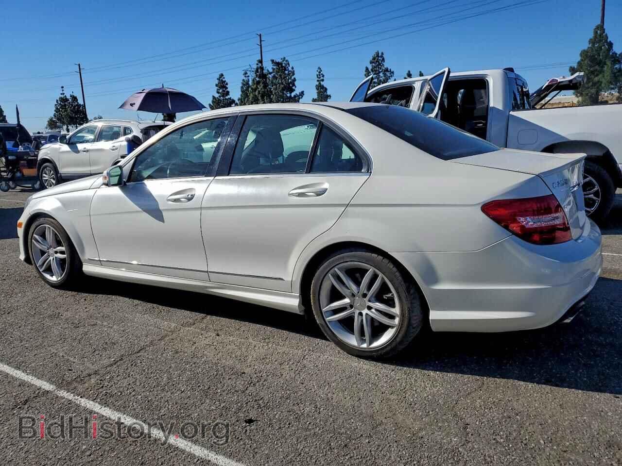 2014 MERCEDES-BENZ C-CLASS - VIN: WDDGF4HB5EG243608 - Фото 2