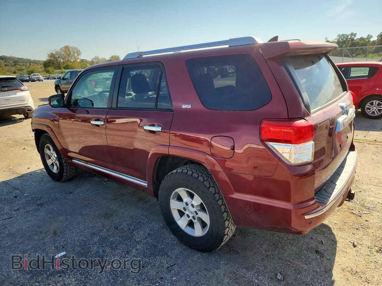 2011 TOYOTA 4RUNNER - VIN: JTEBU5JR9B5070556 - Фото 2