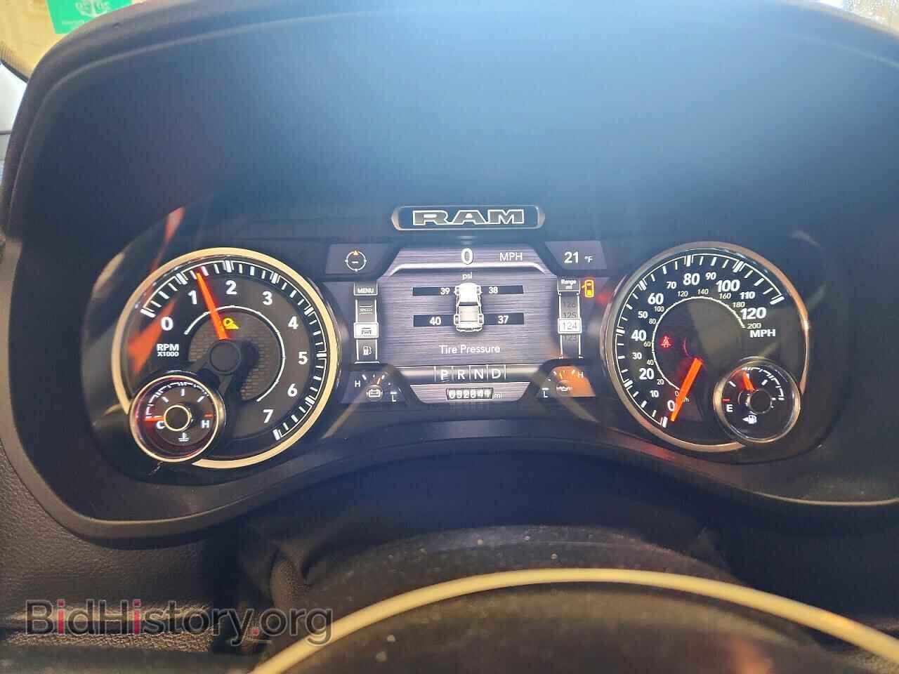 2020 RAM 1500 - VIN: 1C6SRFFT8LN132621 - Photo 9