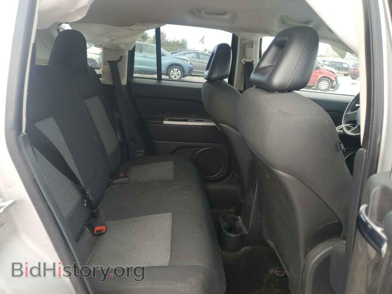 2008 JEEP COMPASS - VIN: 1J8FT47W48D785347 - Фото 11