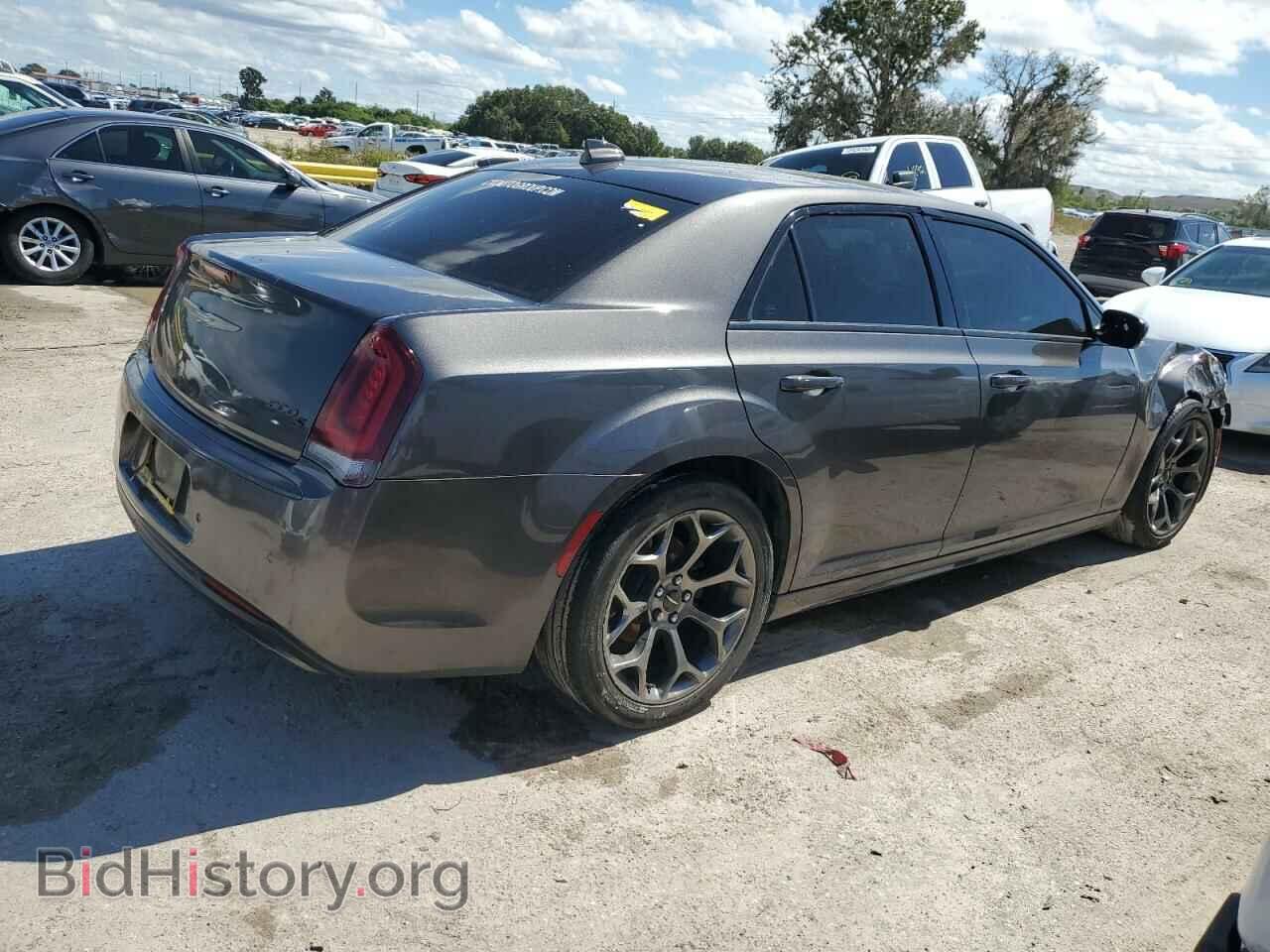2017 CHRYSLER 300 - VIN: 2C3CCABG3HH577122 - Фото 3
