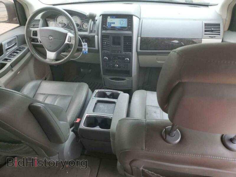 2010 Dodge CARAVAN (VIN 2D4RN5DX9AR435820) — photo 8 of 13