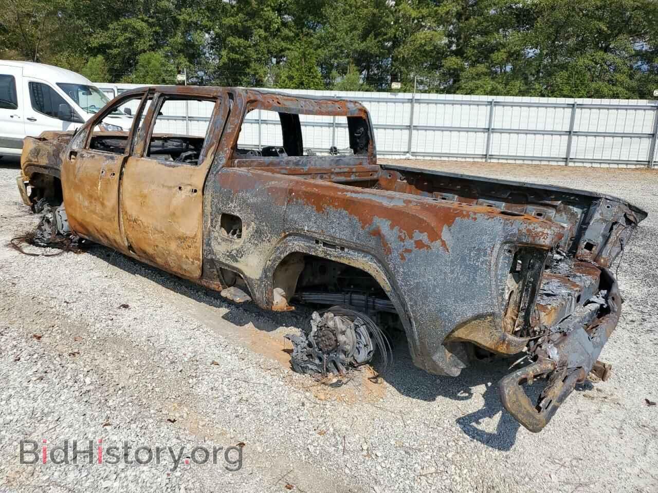 2020 GMC SIERRA - VIN: 1GT49REY2LF268267 - Фото 2