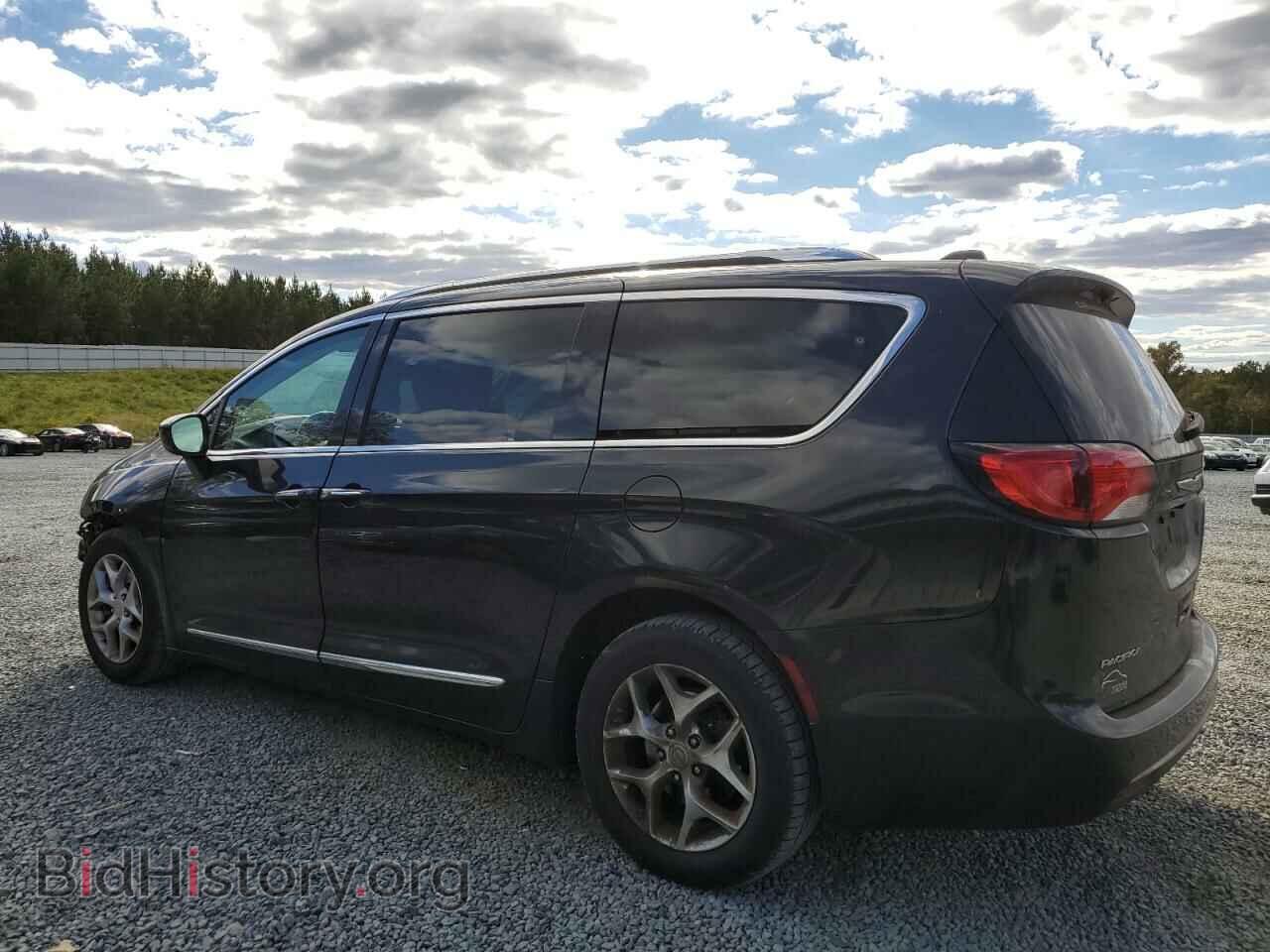 2017 CHRYSLER PACIFICA - VIN: 2C4RC1EG6HR628267 - Photo 2