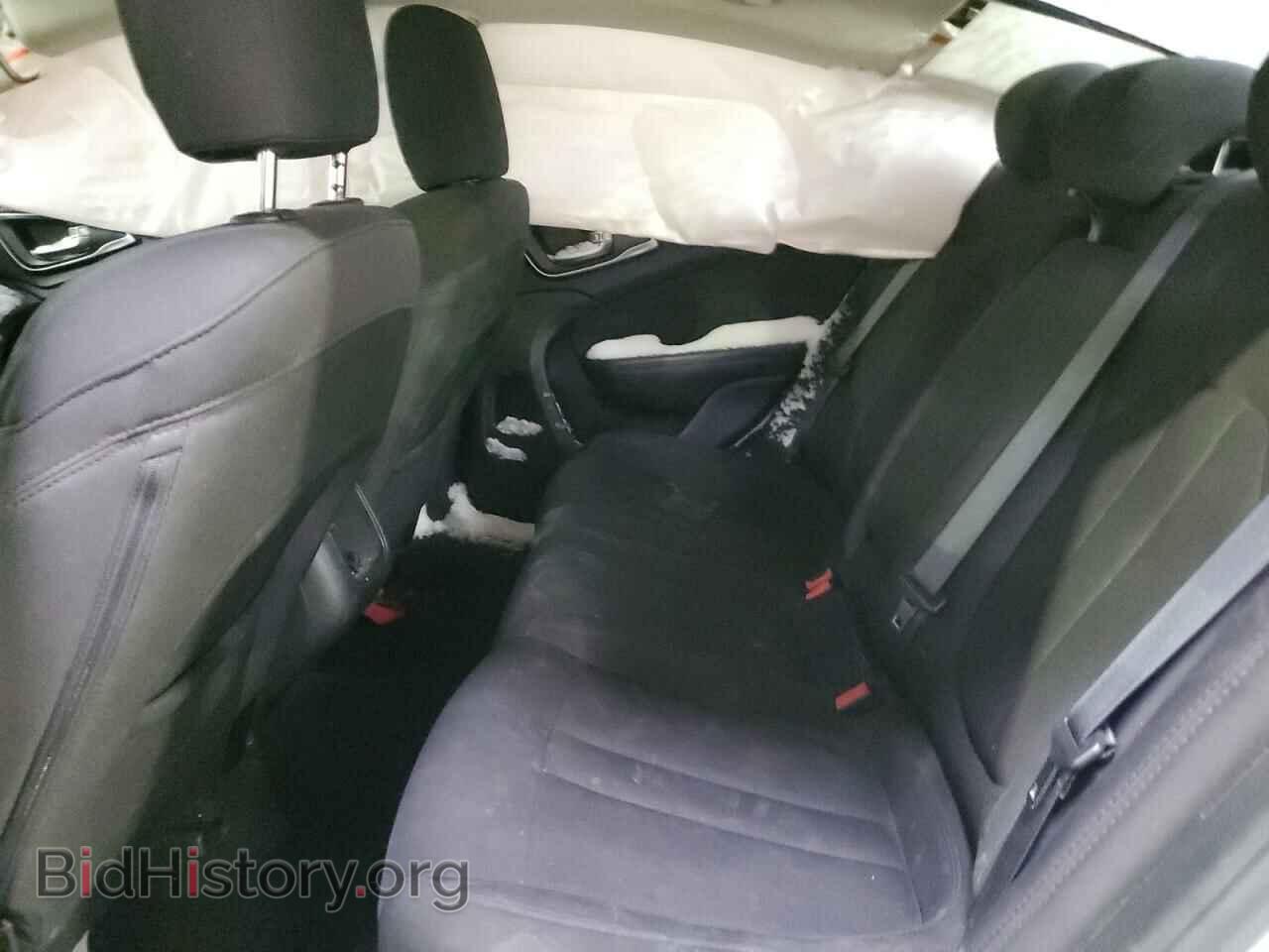 2015 CHRYSLER 200 - VIN: 1C3CCCAB3FN745914 - Фото 10