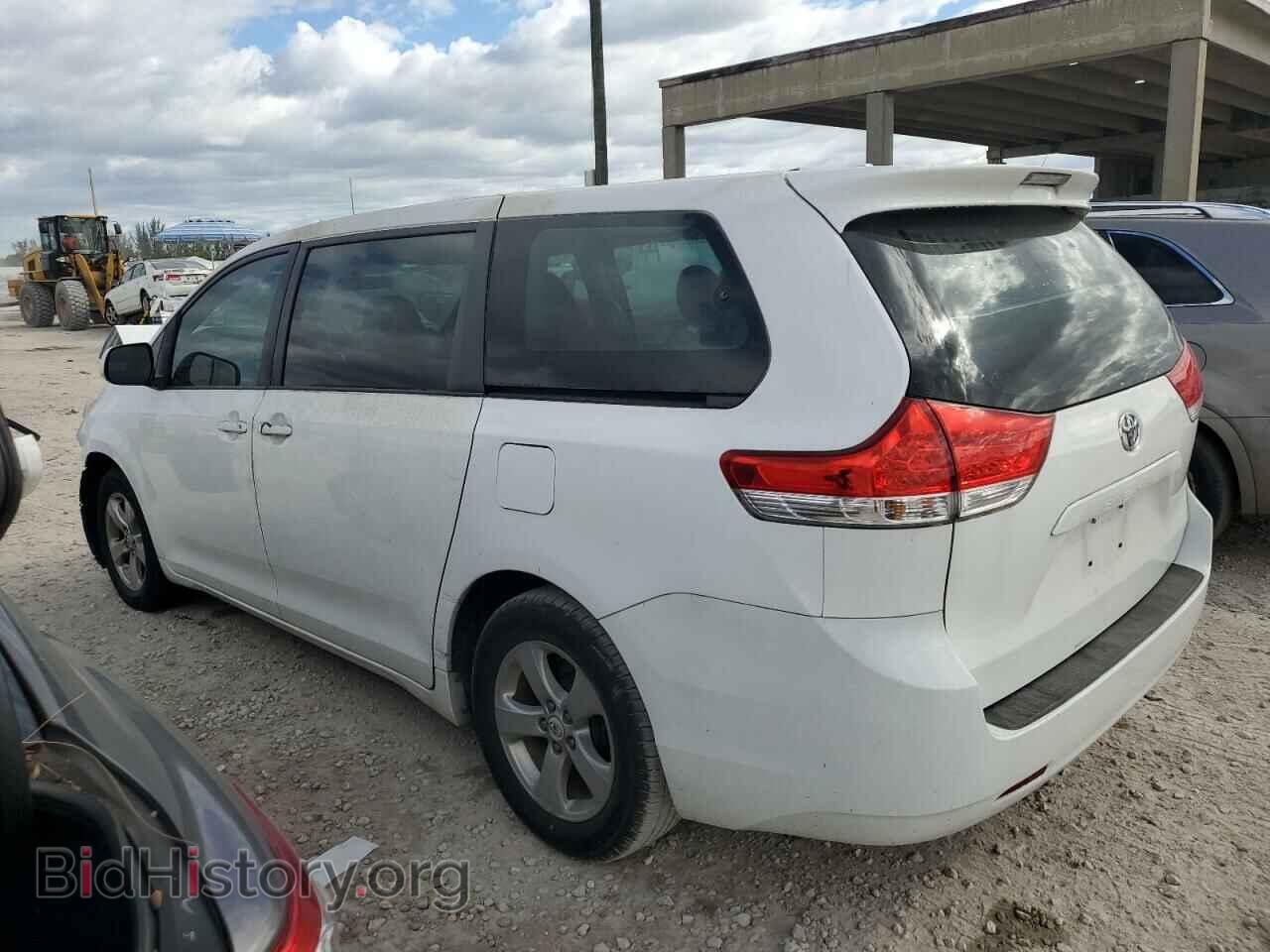 2011 TOYOTA All Models - VIN: 5TDZK3DC8BS024537 - Photo 2