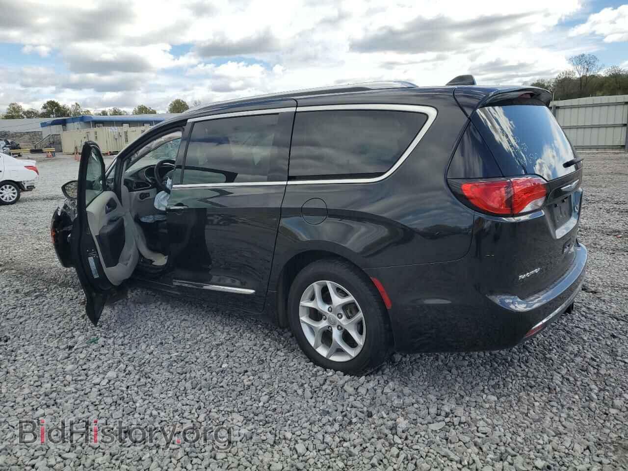 2018 CHRYSLER PACIFICA - VIN: 2C4RC1EG3JR106542 - Фото 2