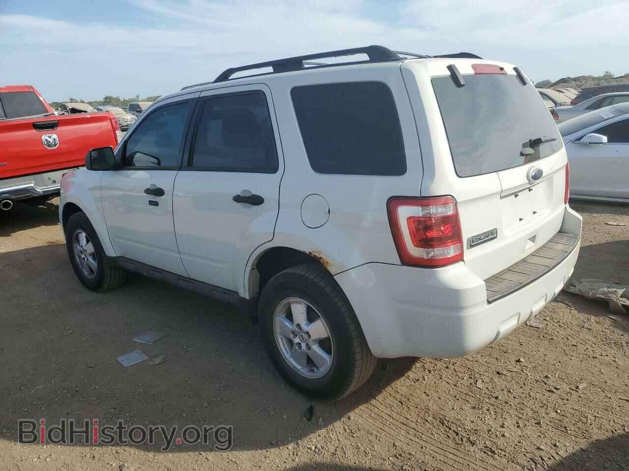 2012 FORD ESCAPE - VIN: 1FMCU9D70CKC27819 - Фото 2