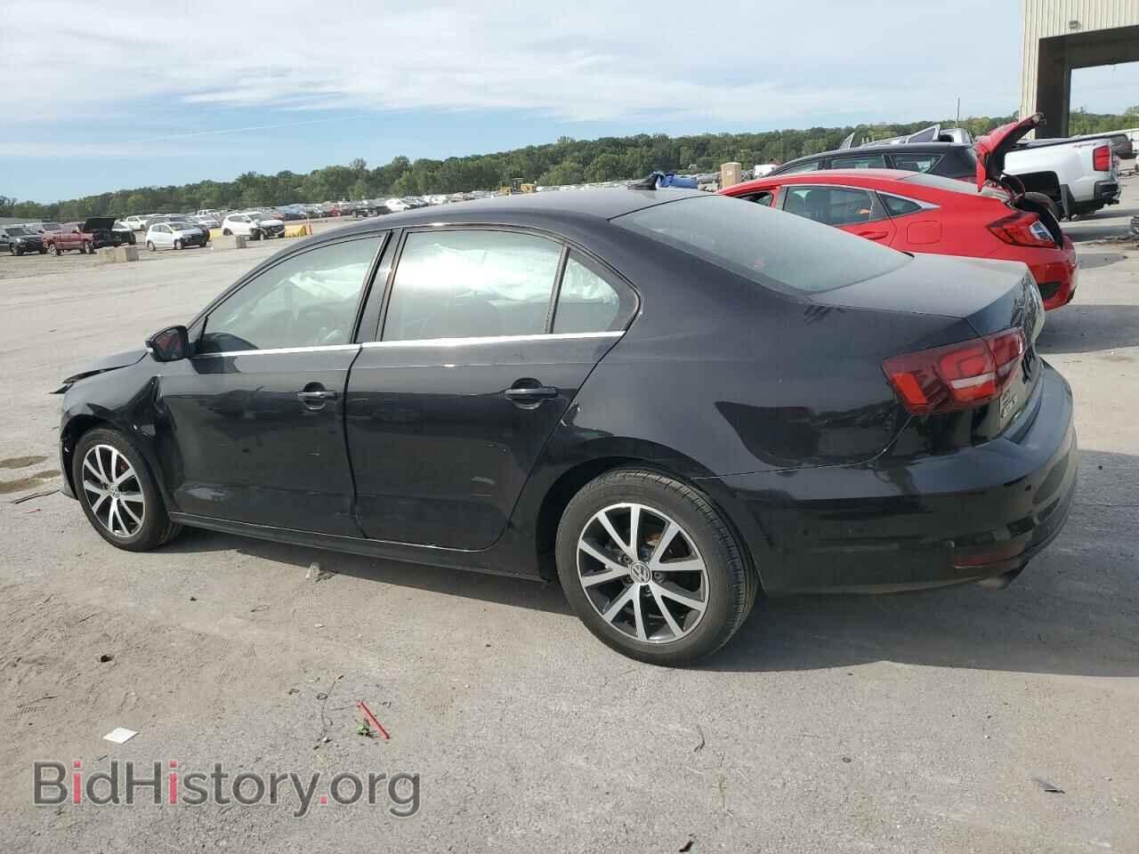 2017 VOLKSWAGEN JETTA - VIN: 3VWDB7AJ0HM267558 - Фото 2