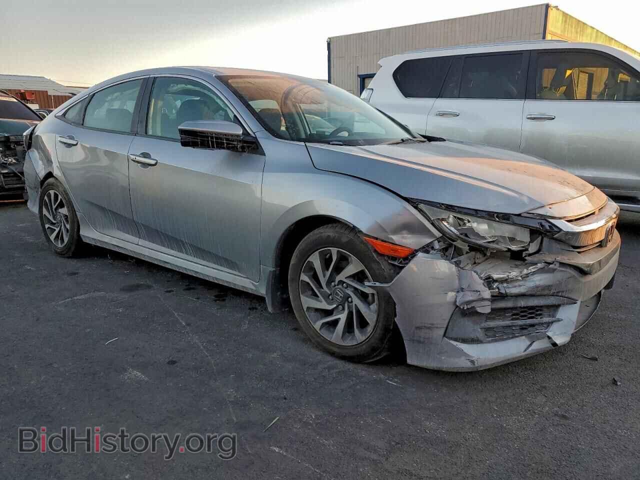 2018 HONDA CIVIC - VIN: 2HGFC2F75JH563027 - Фото 4
