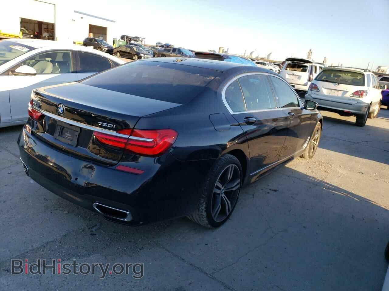 2016 BMW 7 SERIES - VIN: WBA7F2C52GG417621 - Фото 3