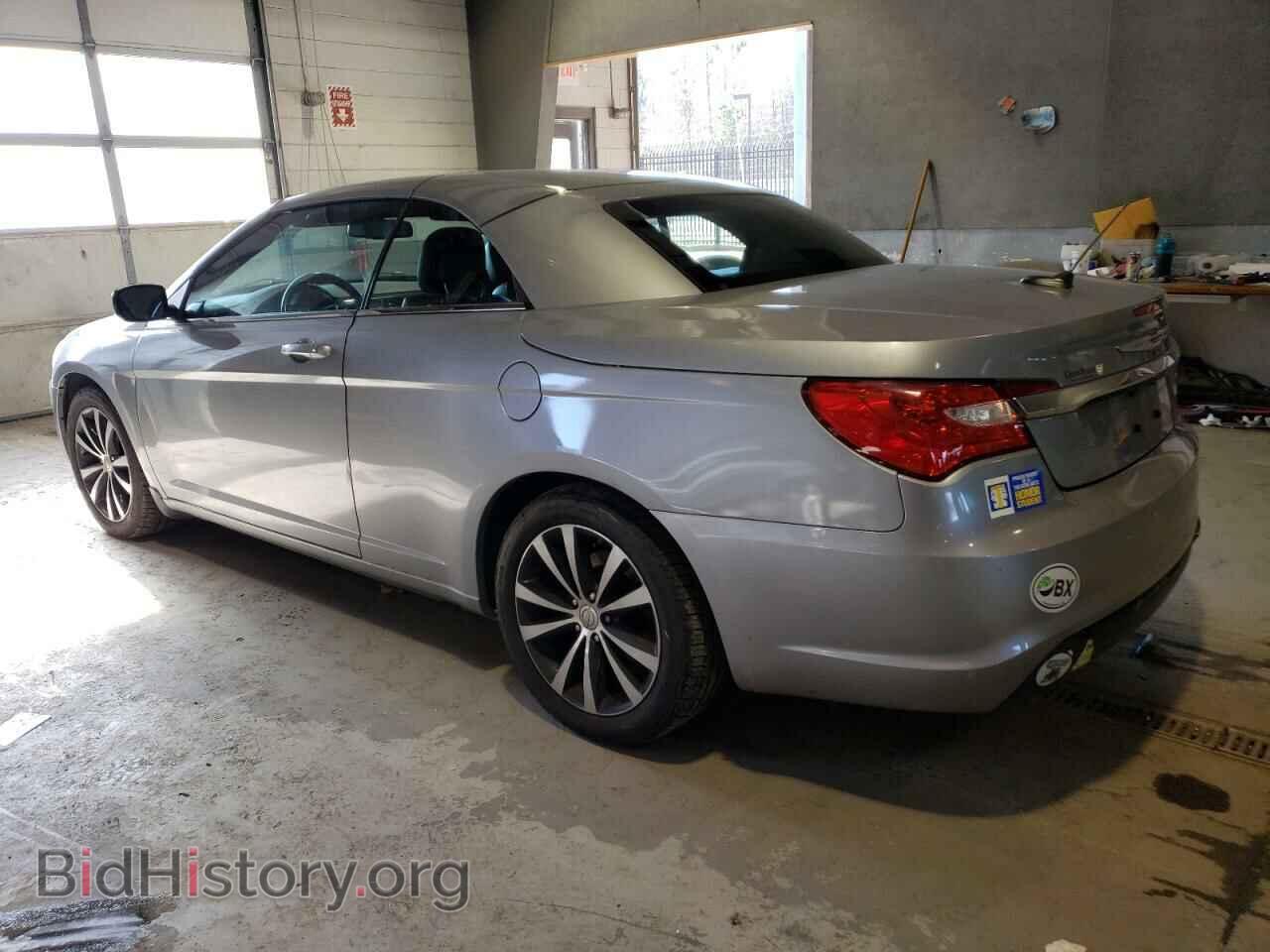 2013 CHRYSLER 200 - VIN: 1C3BCBGG3DN610082 - Фото 2