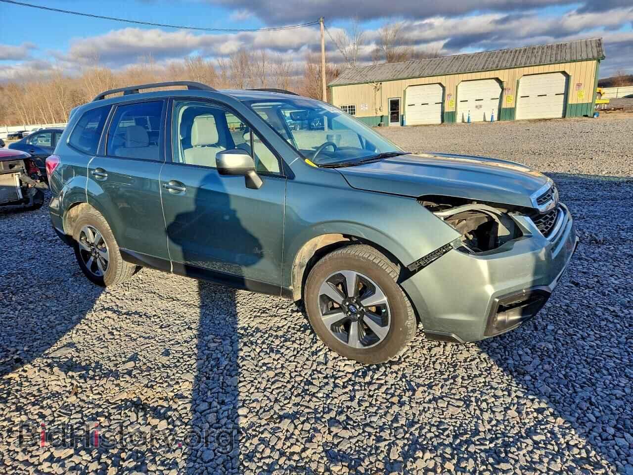 2017 SUBARU FORESTER - VIN: JF2SJAEC8HH403219 - Фото 4