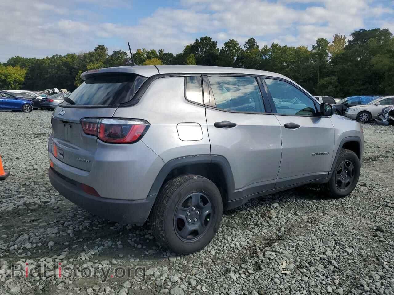 2018 JEEP COMPASS - VIN: 3C4NJDAB3JT334652 - Фото 3