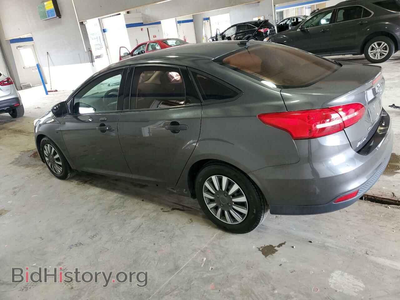 2016 FORD FOCUS - VIN: 1FADP3E23GL360421 - Photo 2