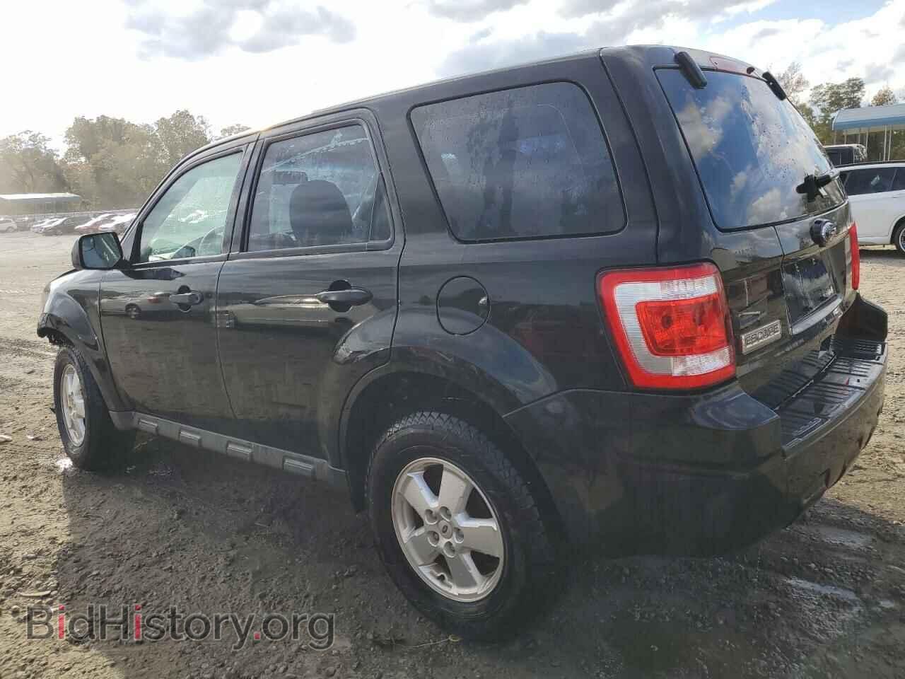 2011 FORD ESCAPE - VIN: 1FMCU0C79BKA39621 - Photo 2