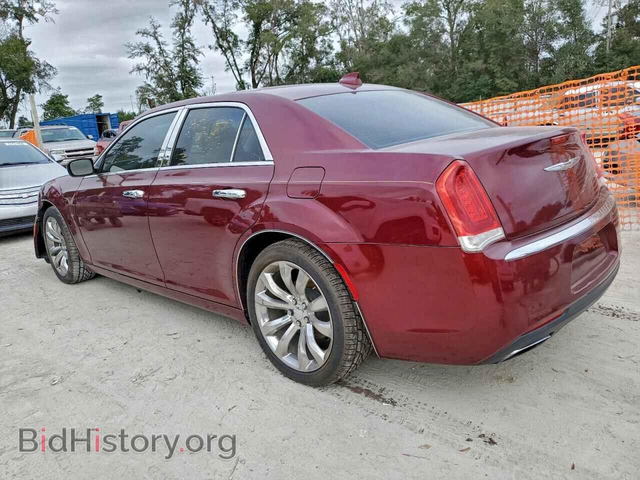 2017 CHRYSLER 300 - VIN: 2C3CCAAG9HH577451 - Фото 2