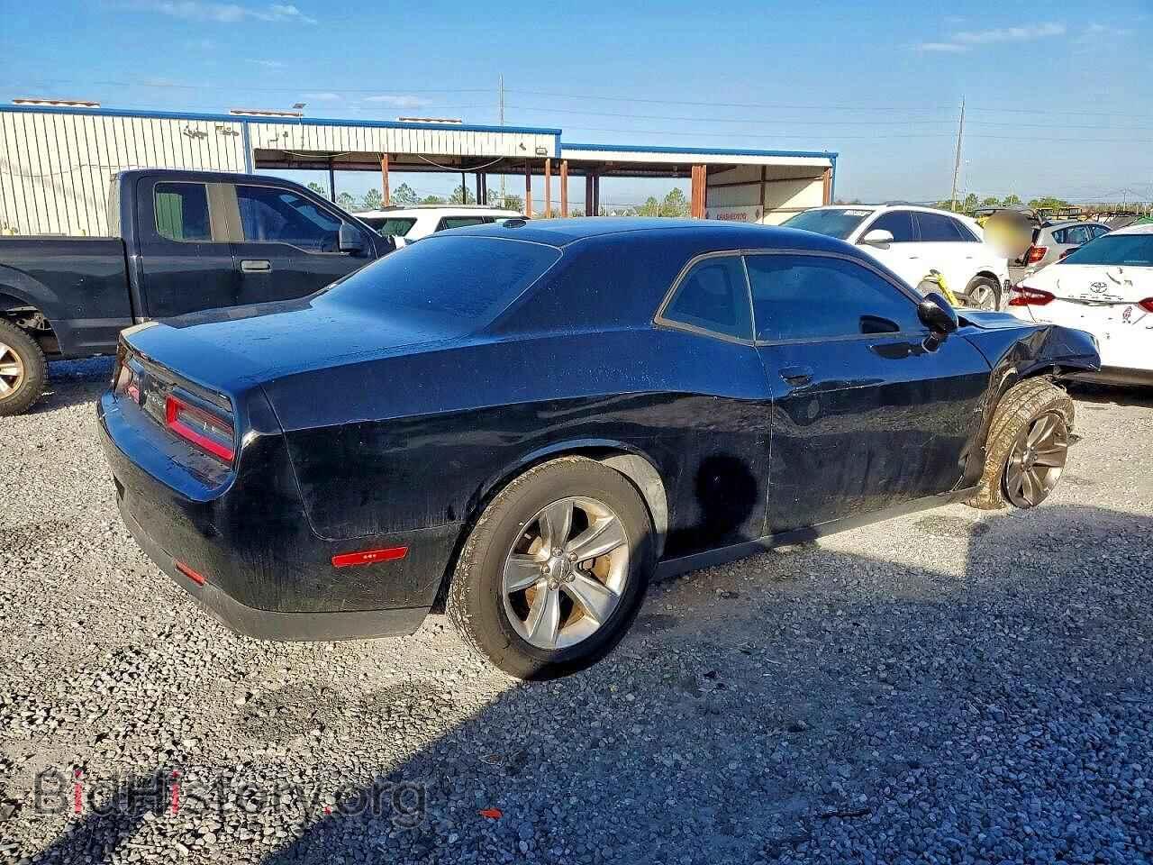 2017 DODGE CHALLENGER - VIN: 2C3CDZAG9HH550262 - Фото 3
