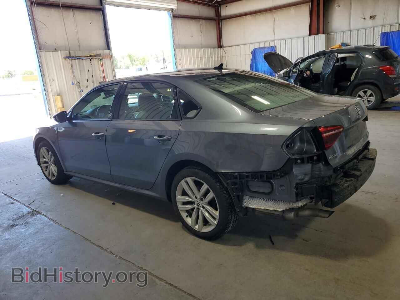 2019 VOLKSWAGEN PASSAT - VIN: 1VWLA7A37KC012575 - Фото 2