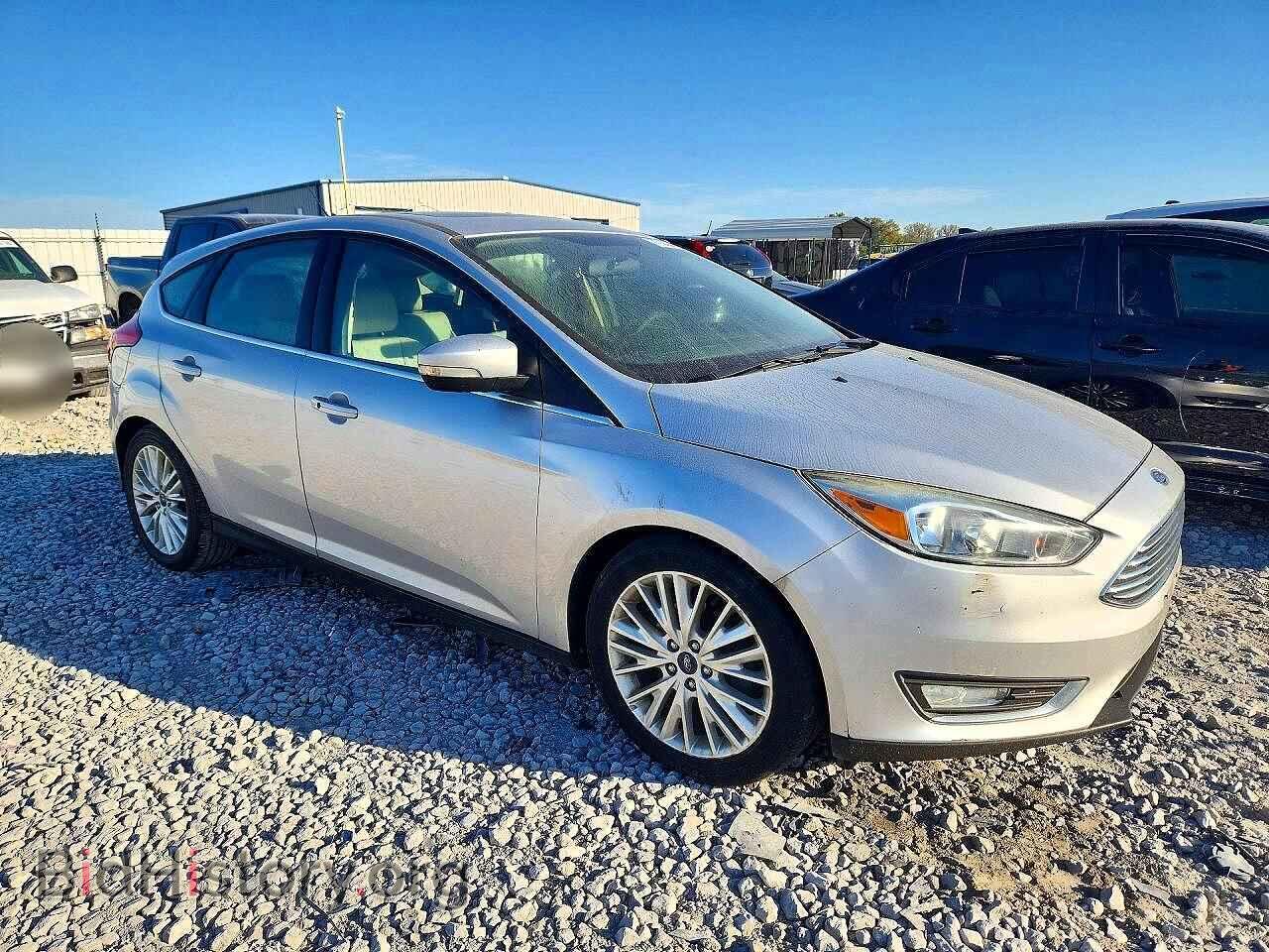 2017 FORD FOCUS - VIN: 1FADP3N28HL287595 - Photo 4