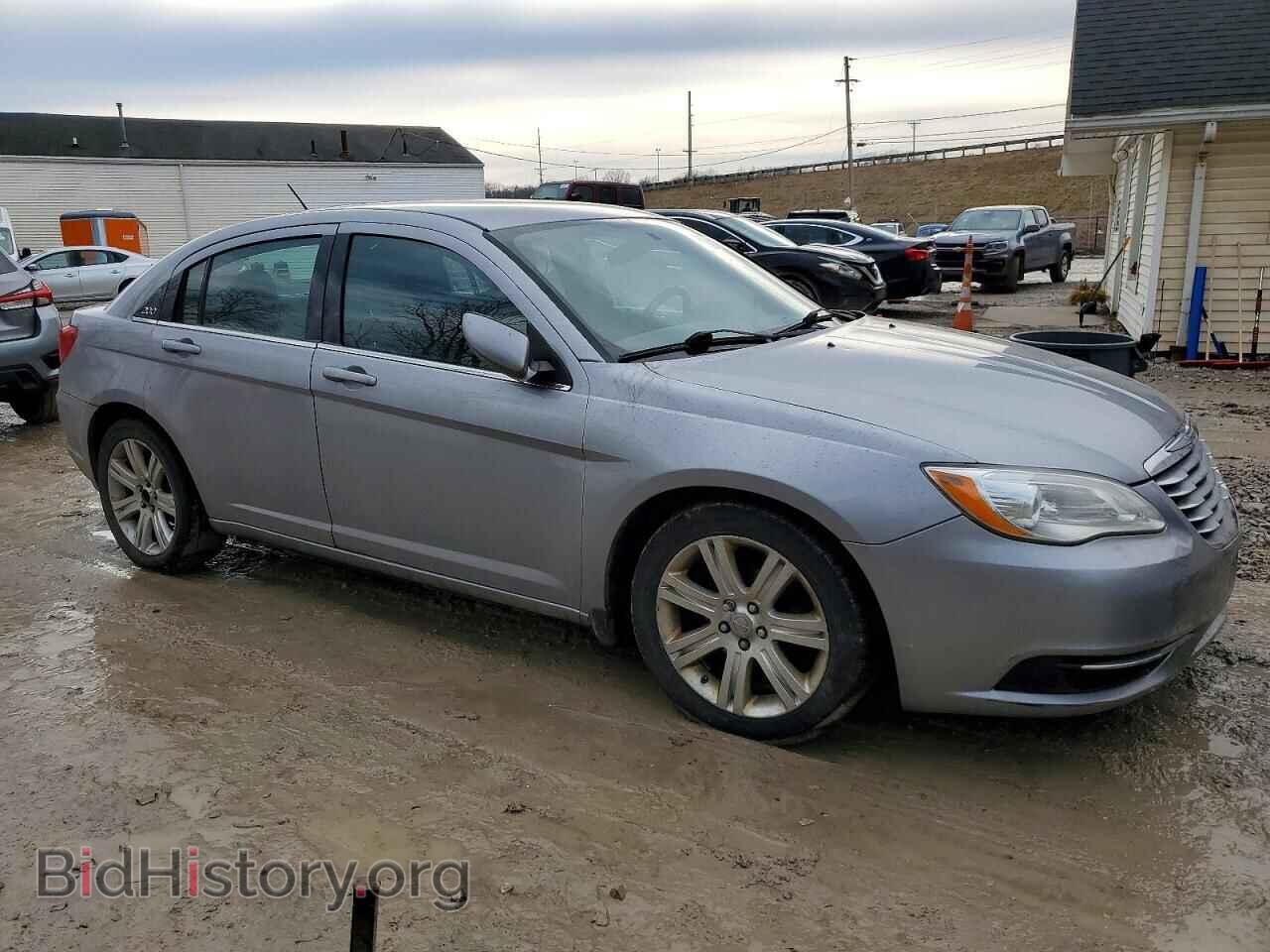 2013 CHRYSLER 200 - VIN: 1C3CCBAB2DN762114 - Фото 4